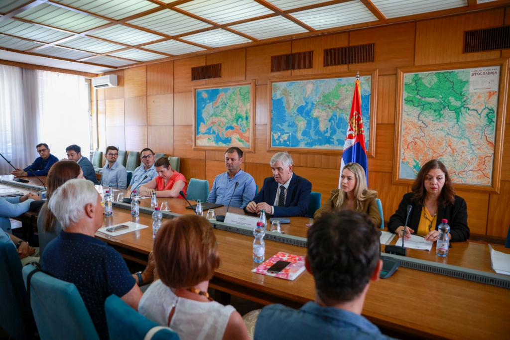 POTPISANI UGOVORI O DODILI SRIDSTAVA IZ BUDŽETSKOG FONDA ZA NACIONALNE MANJINE